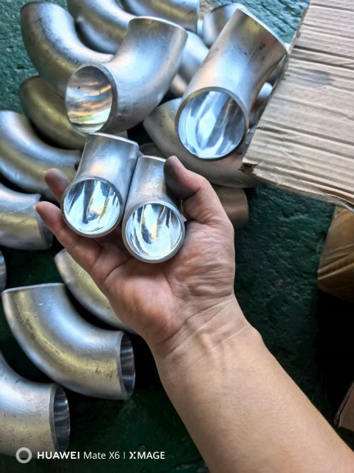 铝弯管抛光2.jpg